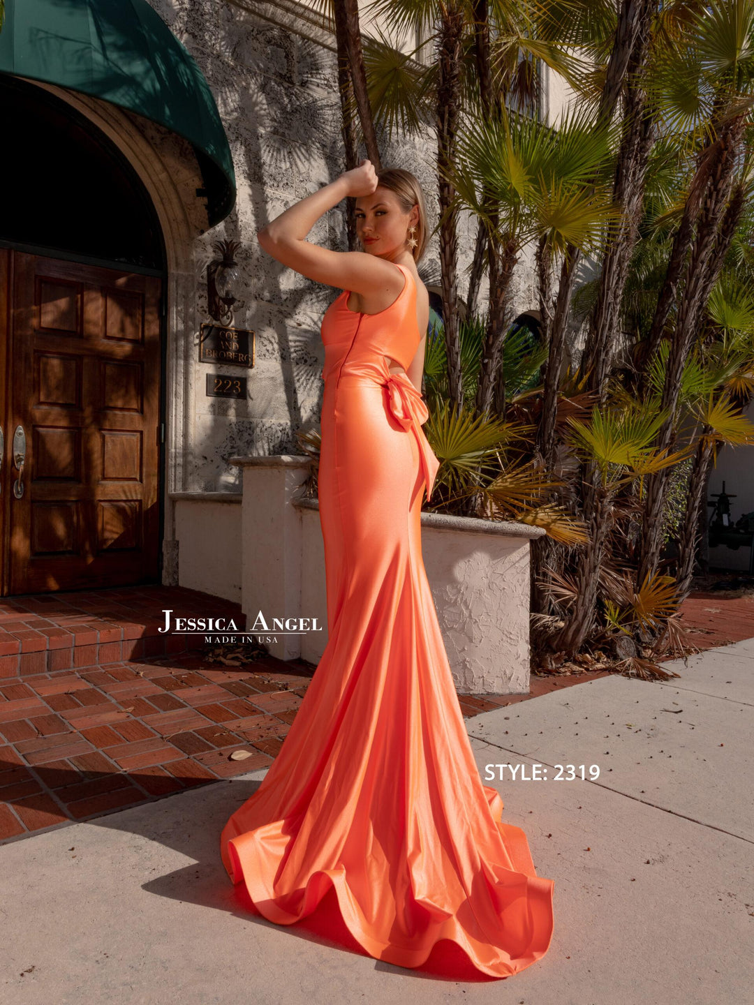Jessica Angel 2319 mermaid gown with back bow back view 2
