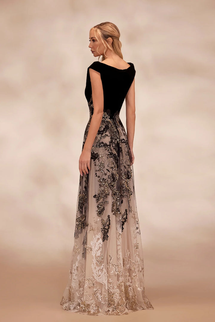 RTW8-Black and white dress featuring a velvet bodice with plunging V-neck and wide off-the-shoulder straps - FOSTANI.com