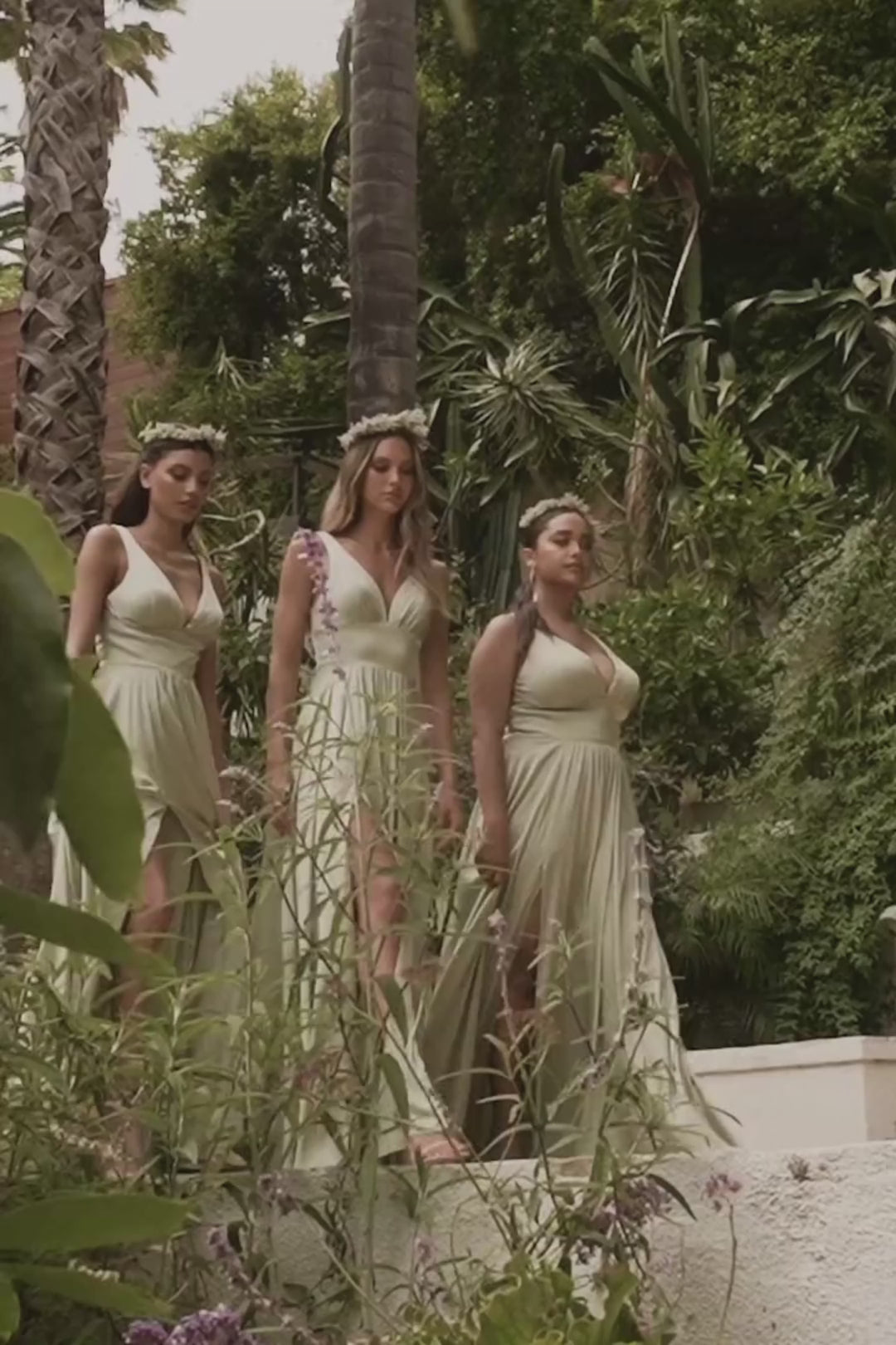 Ladivine 7469 SIZE 4 ONLY