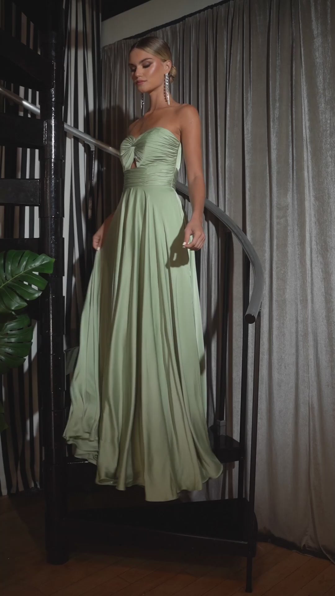 Cinderella Divine 7496 Dress SIZE 14 ONLY